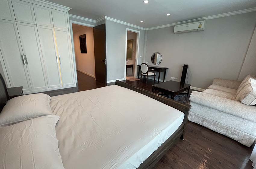 Condominium in Rama 9 